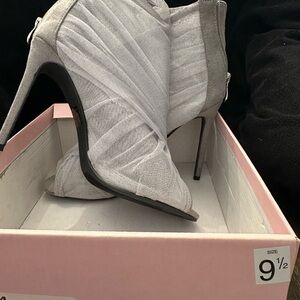 Penny Loves Kenny Silver/Grey Mesh Heels